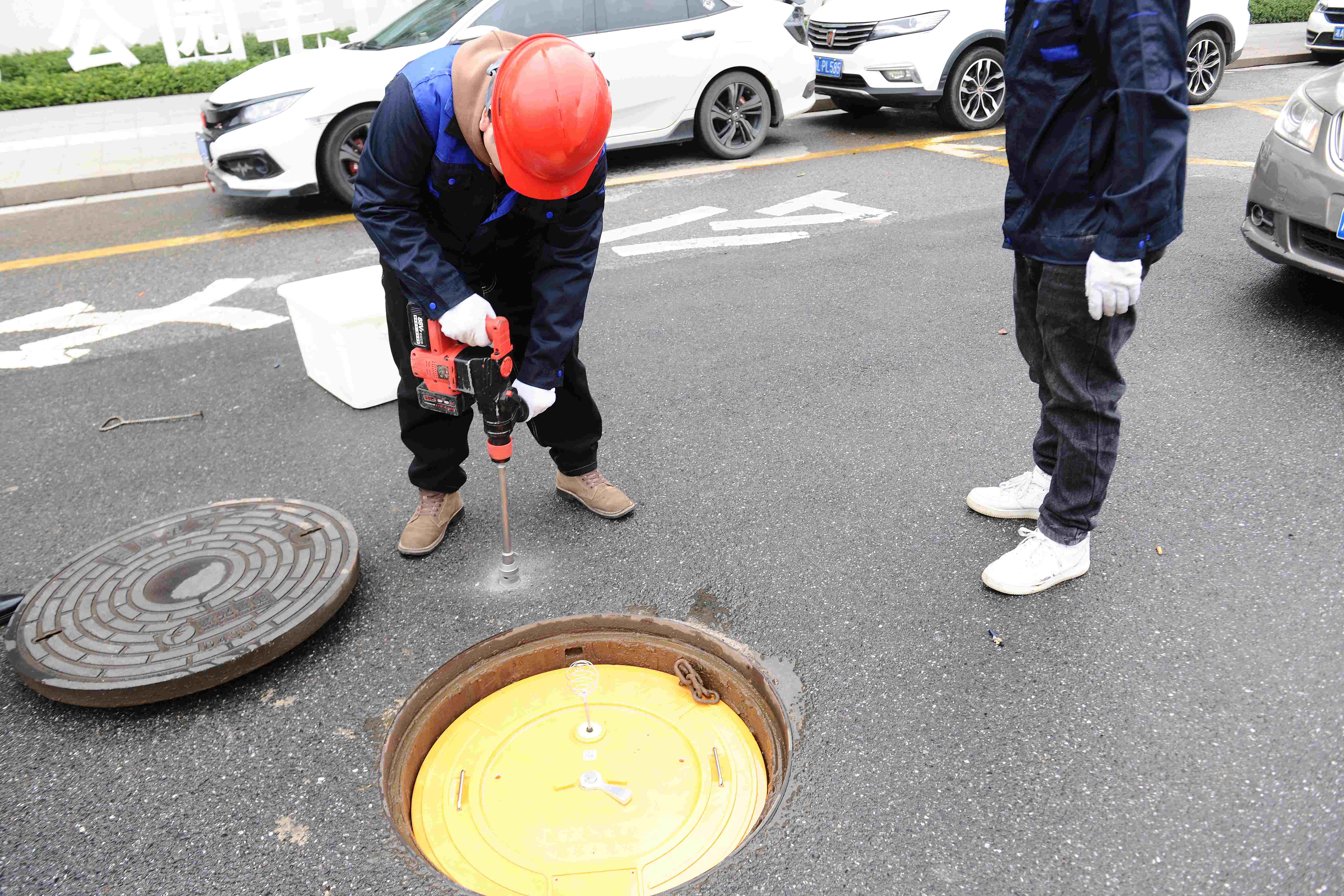 井盖也有“身份证”！新光智能实现点对点“数智化”管理