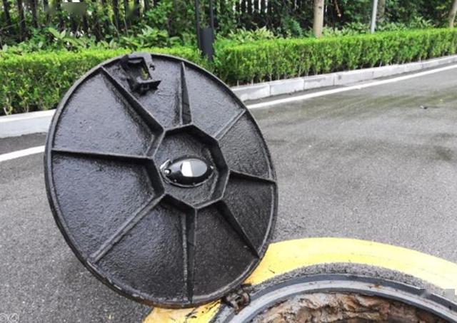 井盖监控器为安全管理提供有力保障！