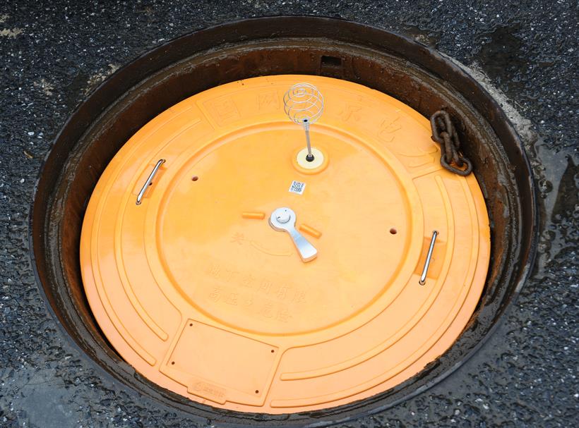 智能井盖锁与传统井盖相比，在那些方面有优势？