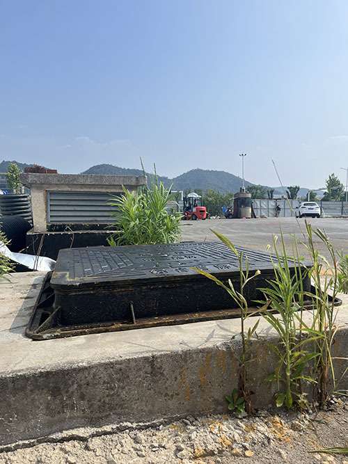 解密管廊液压井盖材质：选型关键、优势对比与应用场景解析