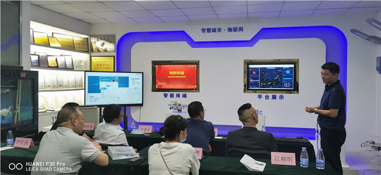 湖北省宜都市住建局领导一行实地考察新光智能生产基地及案例现场